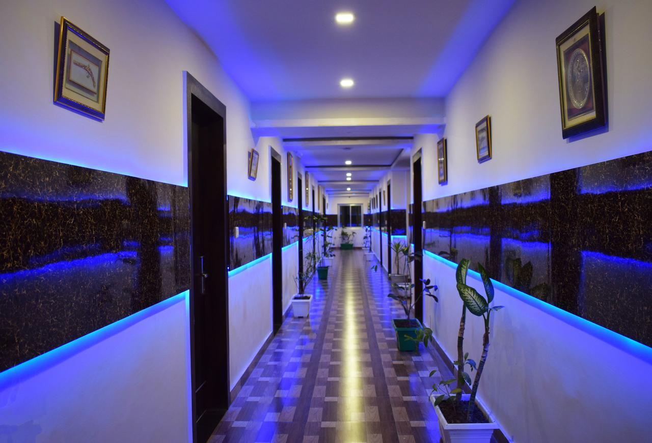 אג'מר Hotel New Majestic מראה חיצוני תמונה